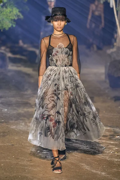 Look 66
